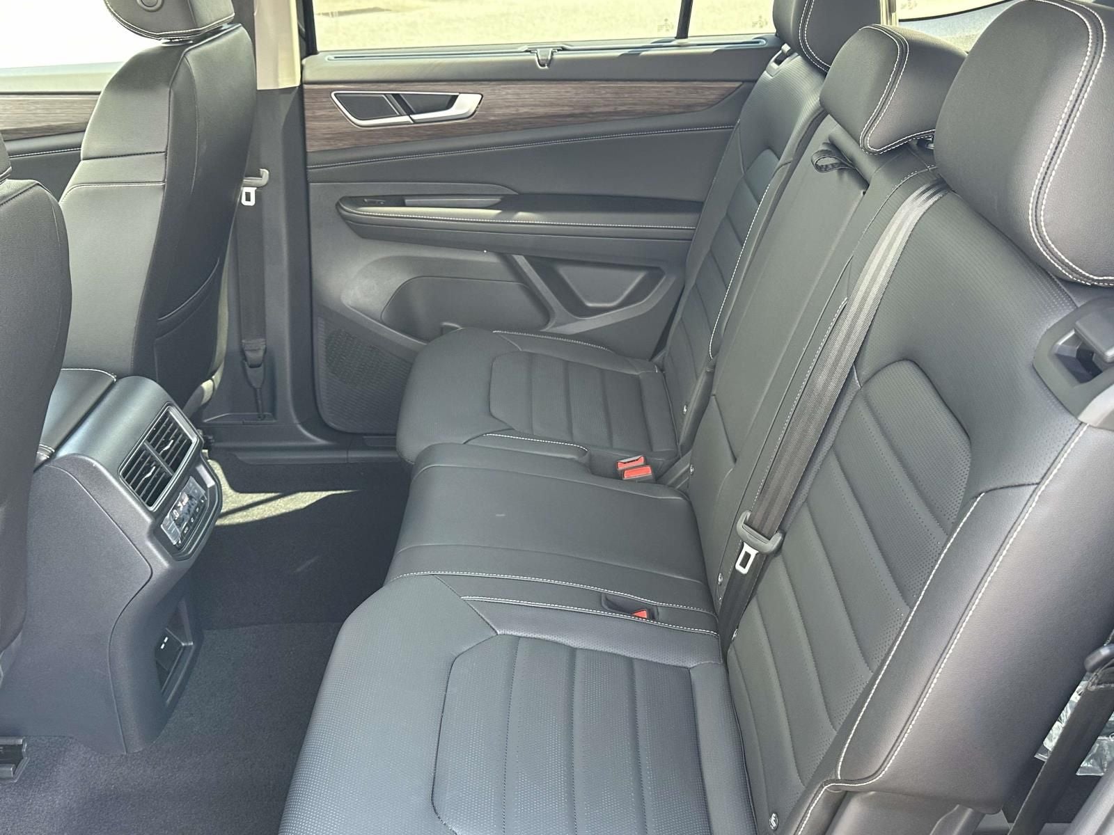 2026 Volkswagen Atlas 2.0T SEL