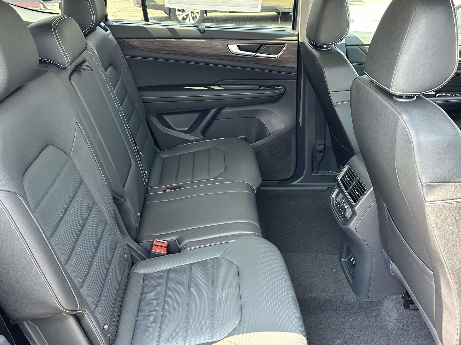 2026 Volkswagen Atlas 2.0T SEL