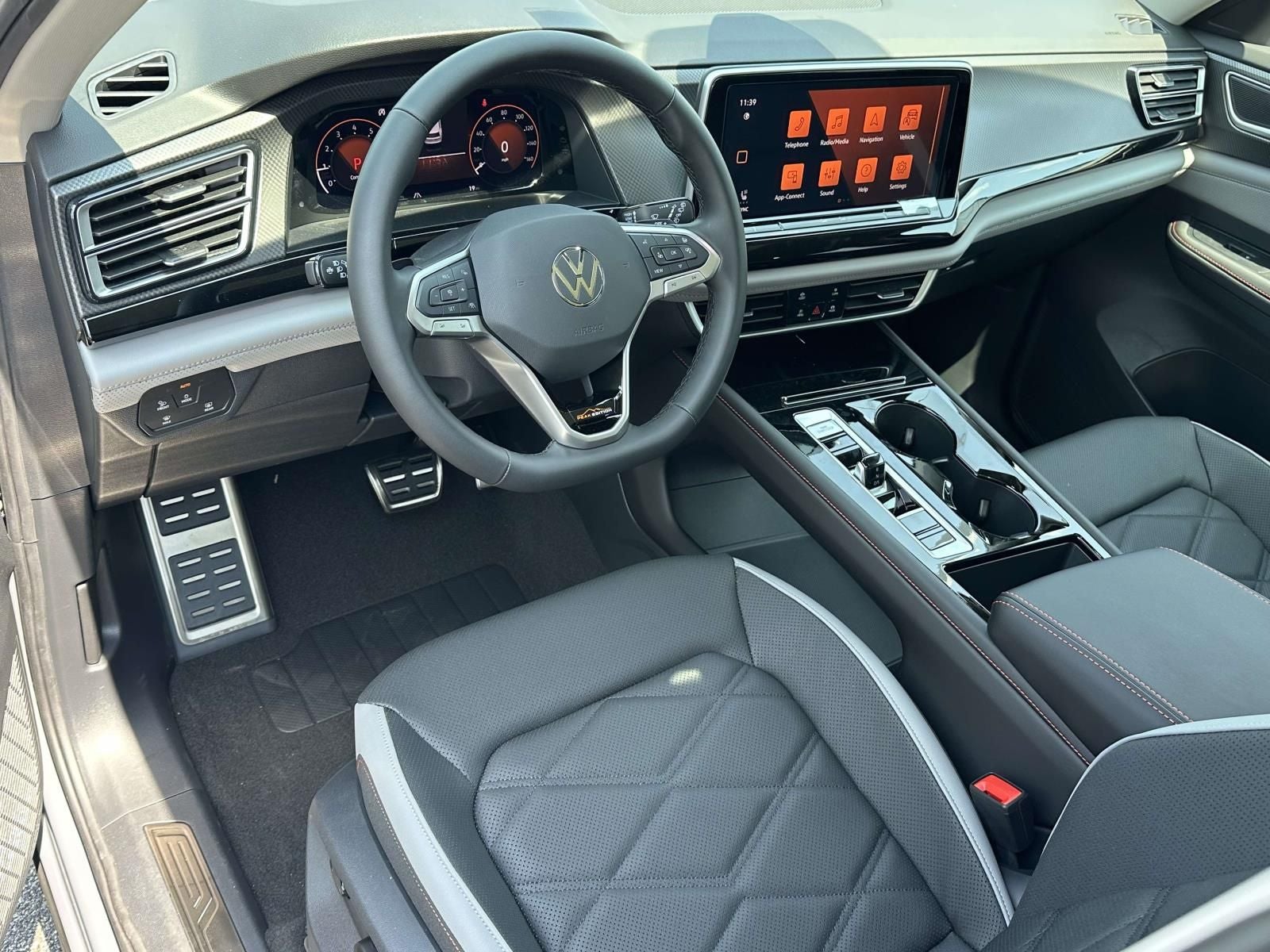 2026 Volkswagen Atlas 2.0T Peak Edition