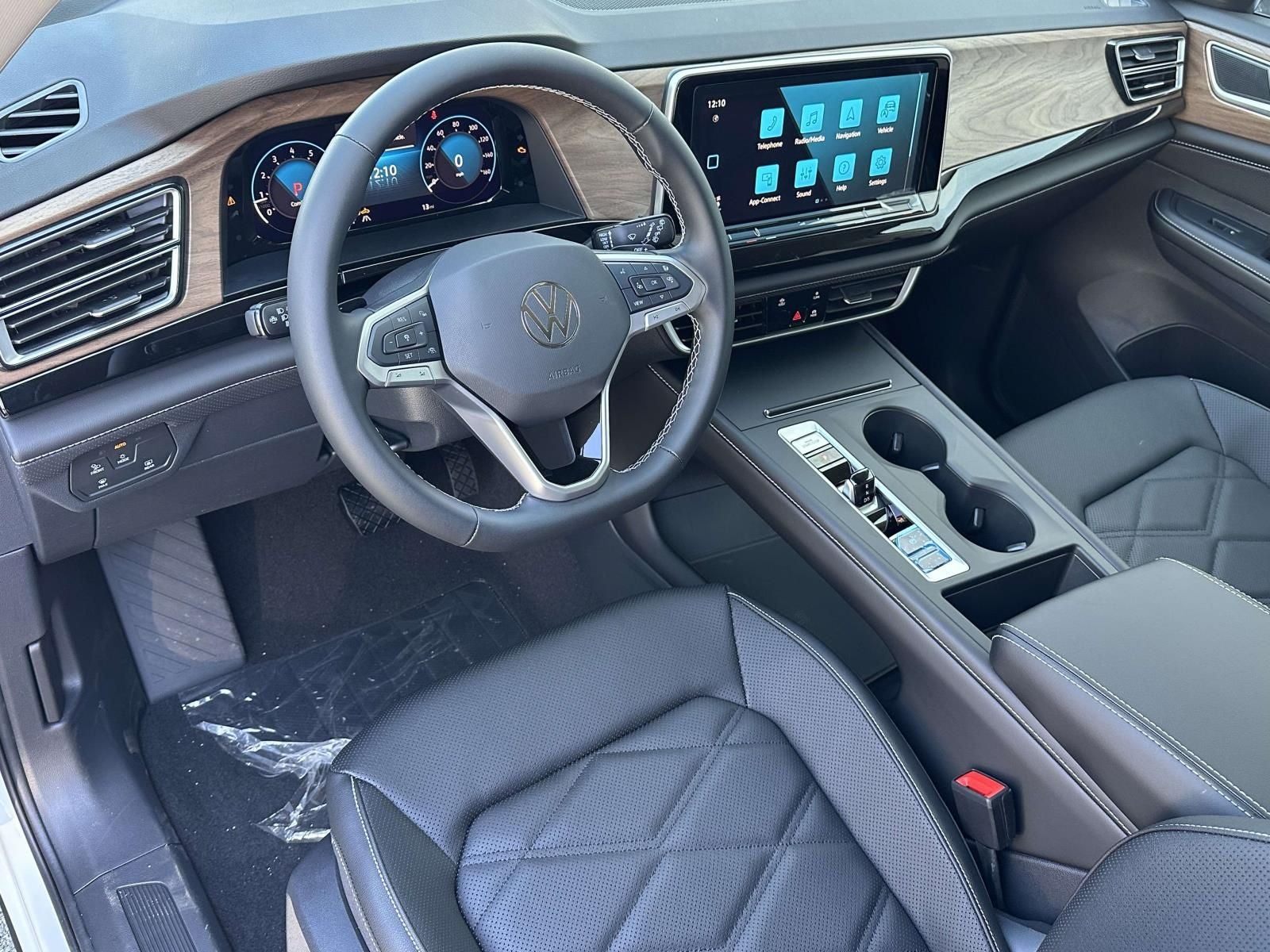 2026 Volkswagen Atlas 2.0T SE