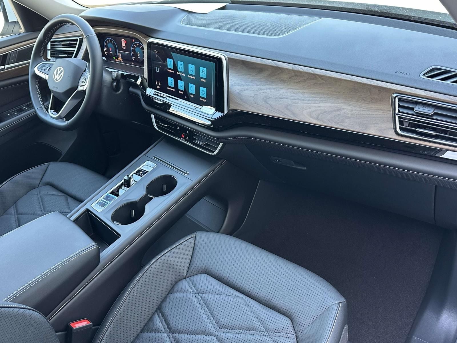 2026 Volkswagen Atlas 2.0T SE