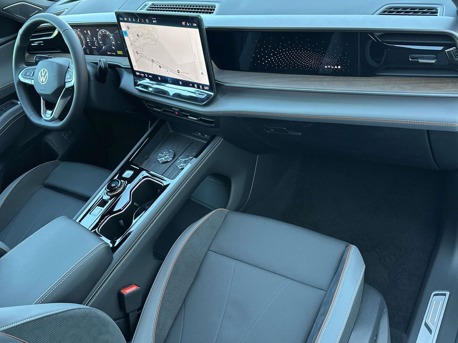 2027 Volkswagen Atlas SEL Premium R-Line