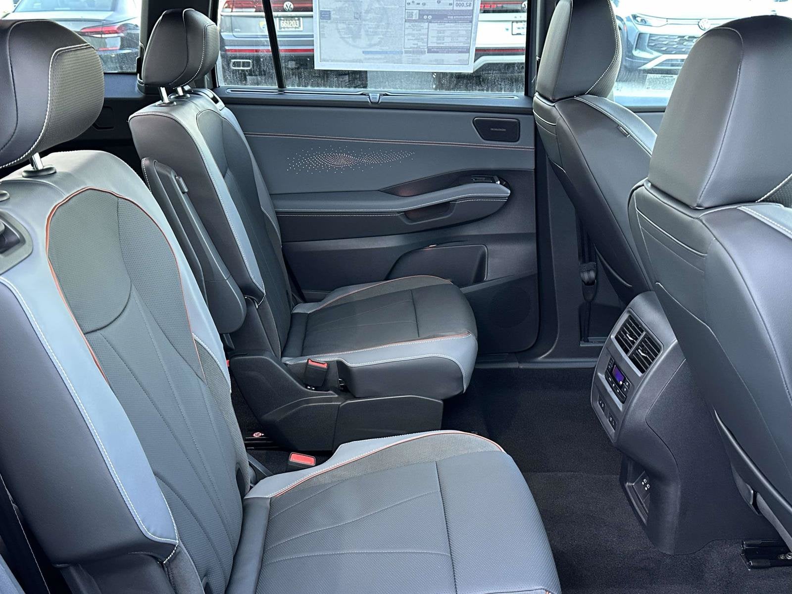 2027 Volkswagen Atlas SEL Premium R-Line