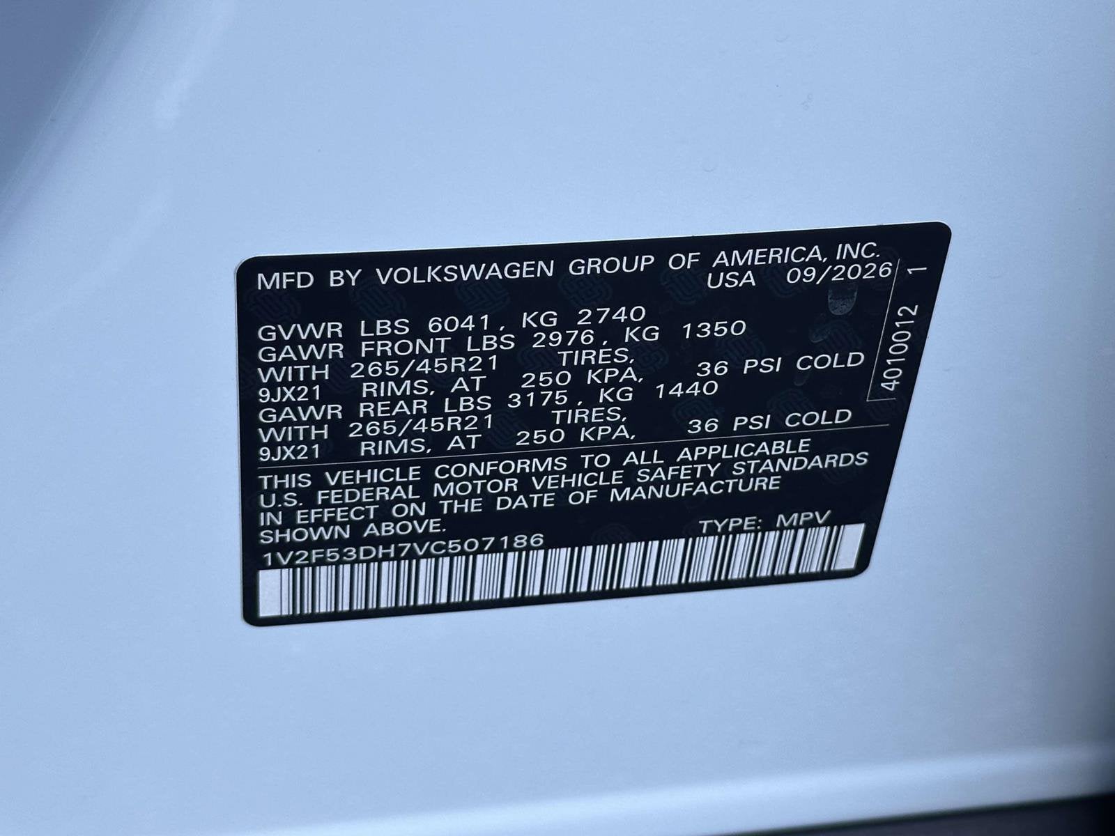 2027 Volkswagen Atlas SEL Premium R-Line