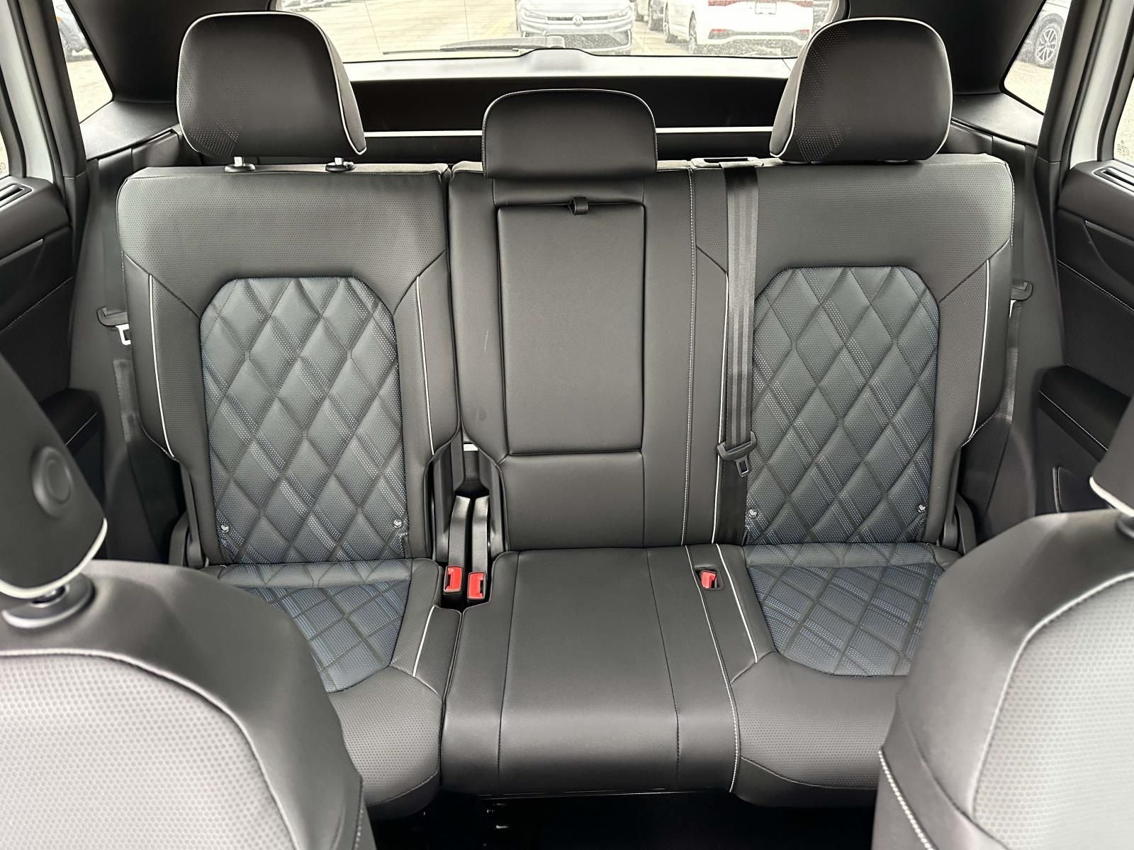 2026 Volkswagen Atlas Cross Sport 2.0T SEL Premium R-Line