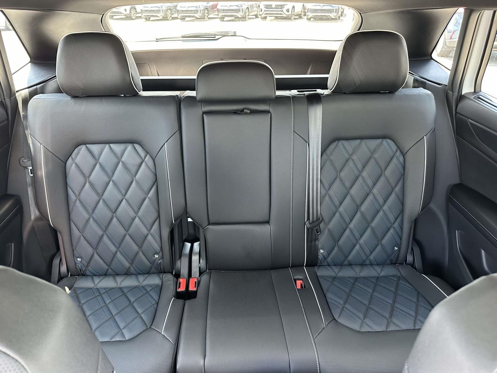 2026 Volkswagen Atlas Cross Sport 2.0T SEL Premium R-Line