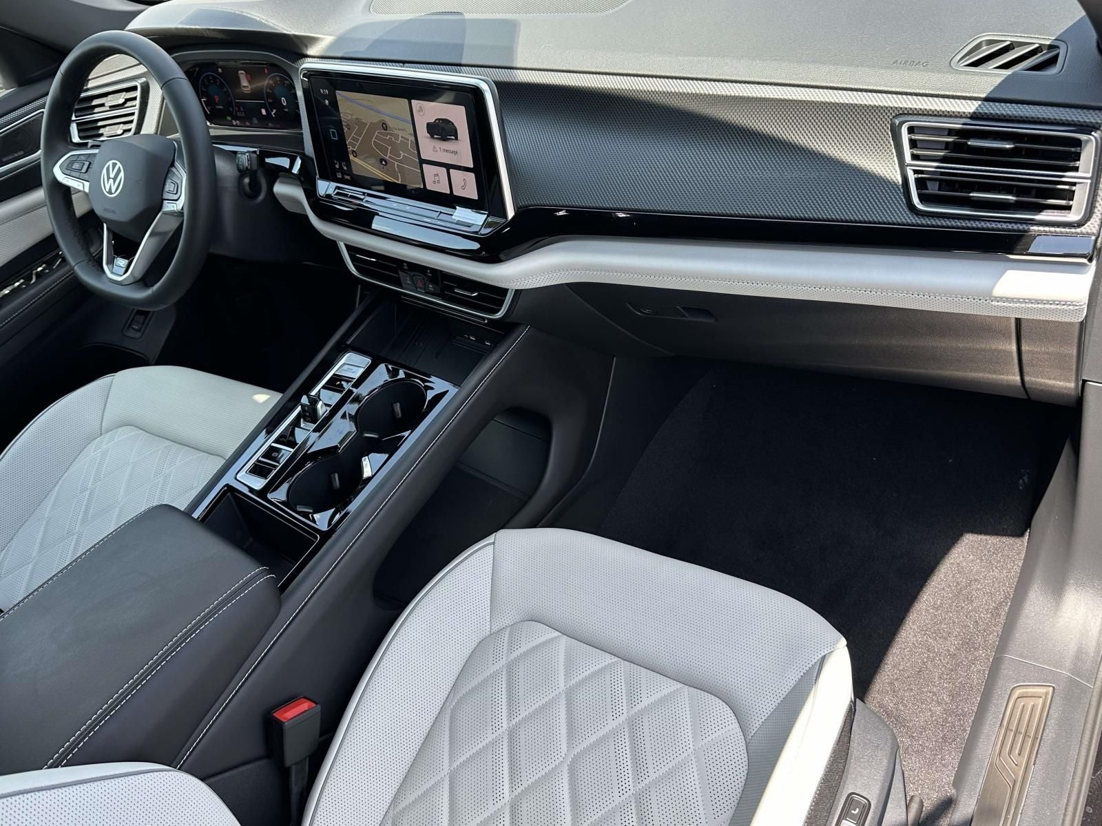 2026 Volkswagen Atlas Cross Sport 2.0T SEL Premium R-Line