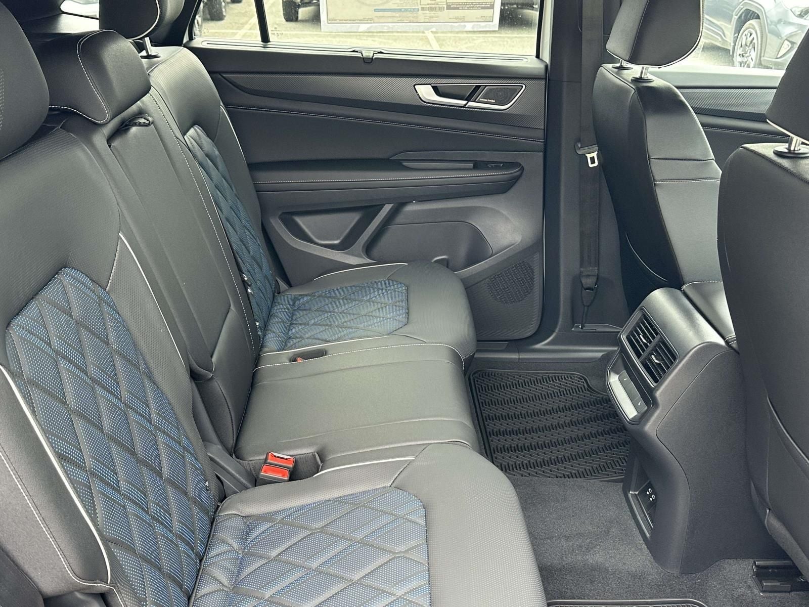 2026 Volkswagen Atlas Cross Sport 2.0T SEL Premium R-Line