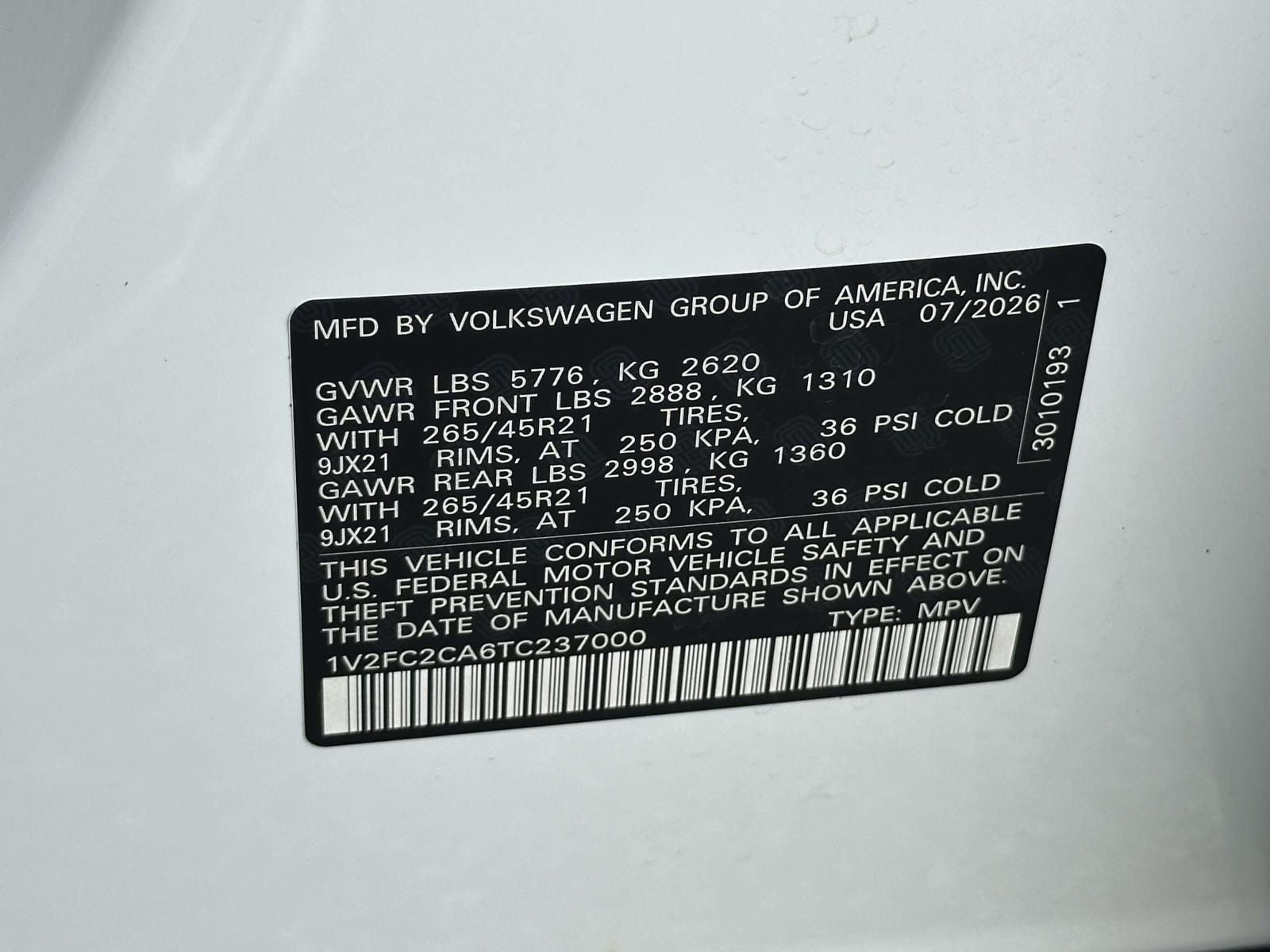 2026 Volkswagen Atlas Cross Sport 2.0T SEL Premium R-Line
