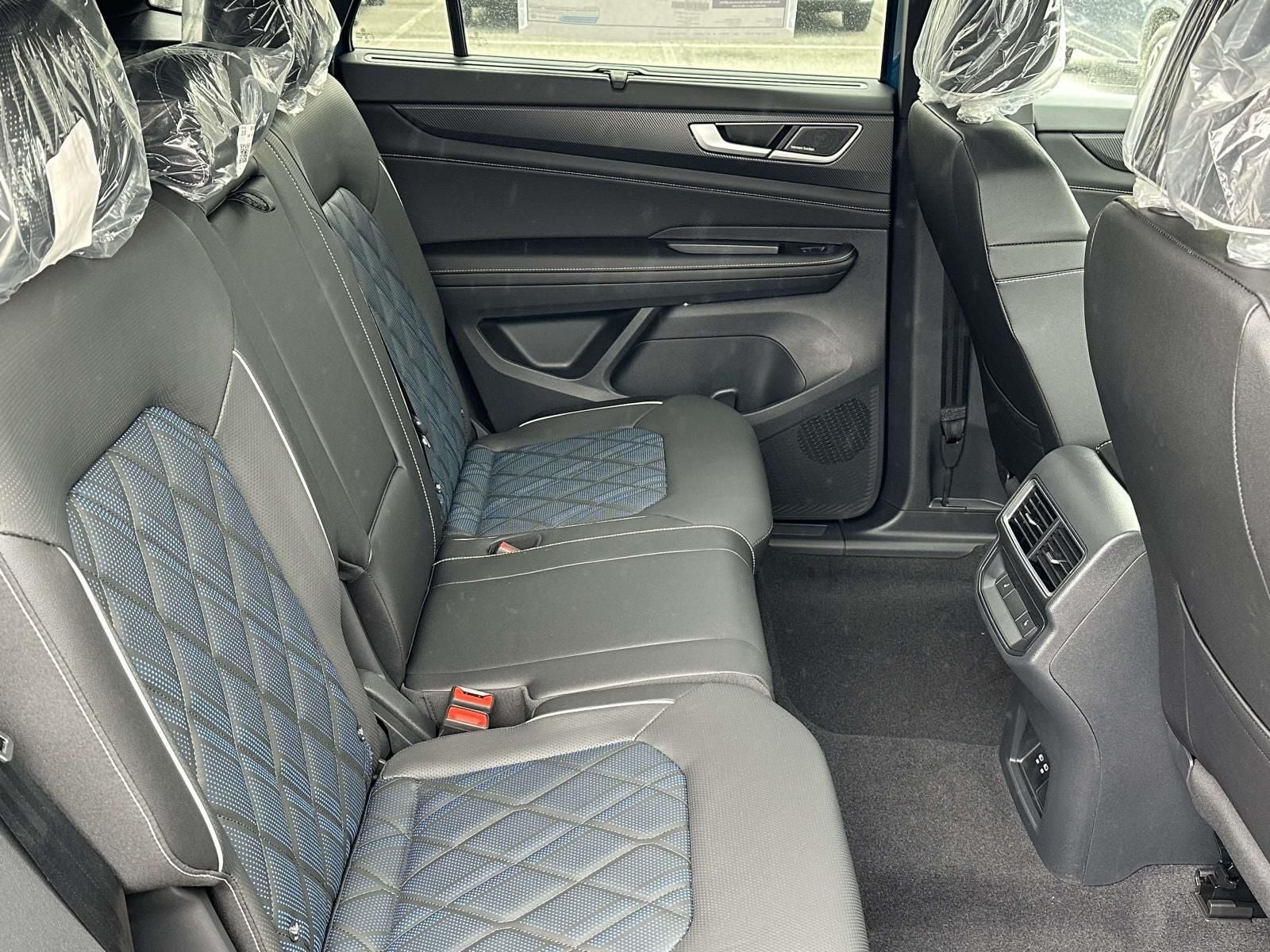 2026 Volkswagen Atlas Cross Sport 2.0T SEL Premium R-Line