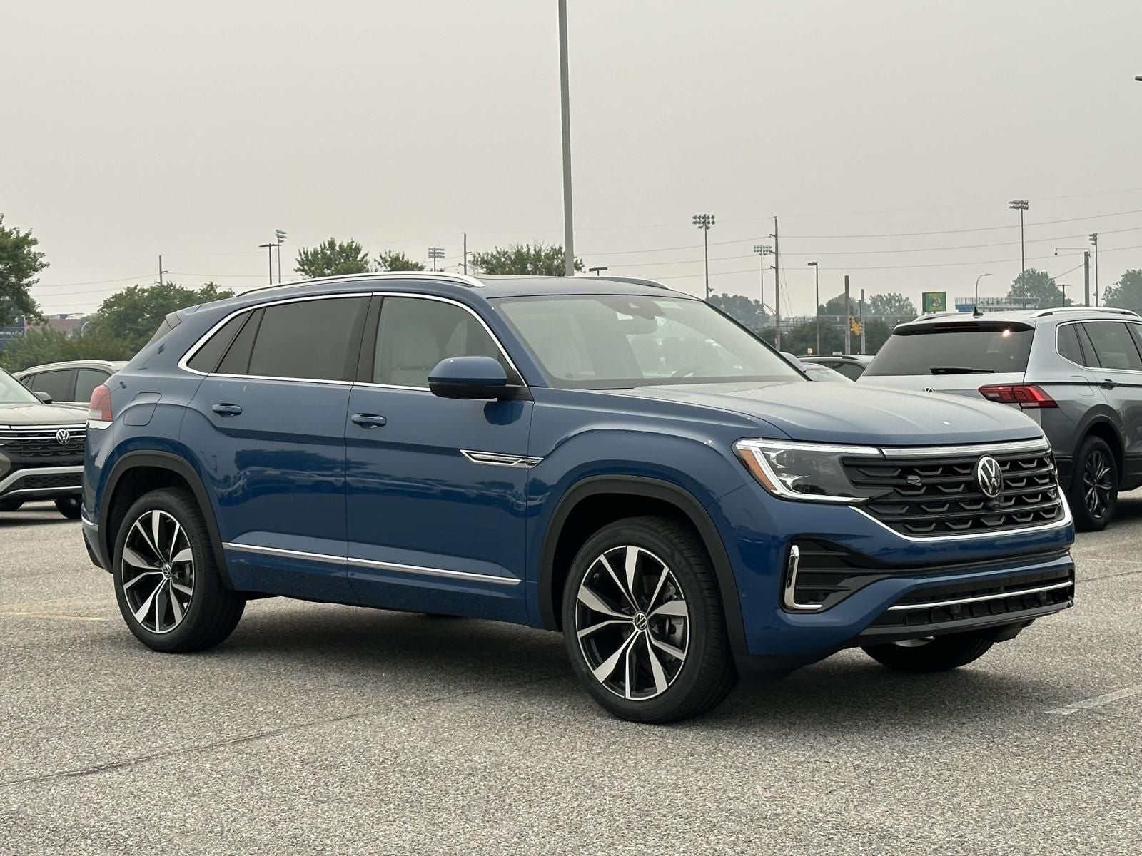 2026 Volkswagen Atlas Cross Sport 2.0T SEL Premium R-Line