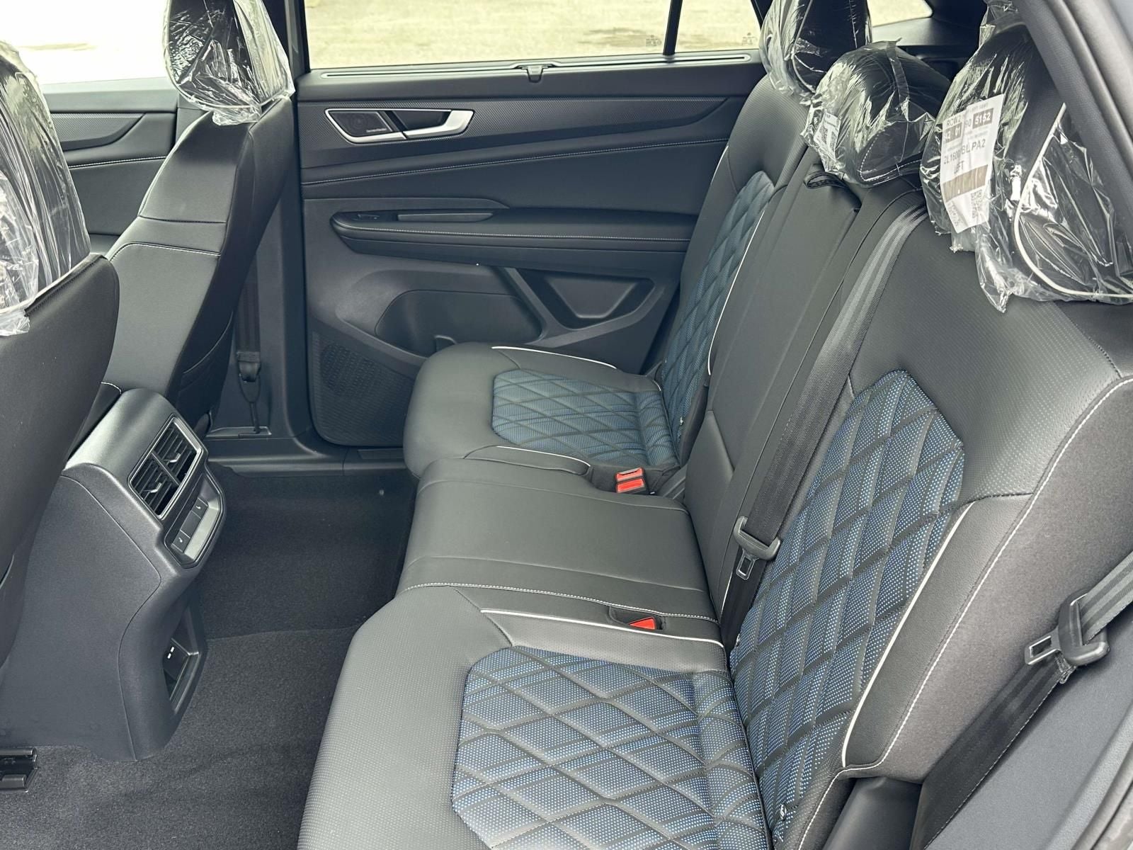 2026 Volkswagen Atlas Cross Sport 2.0T SEL Premium R-Line
