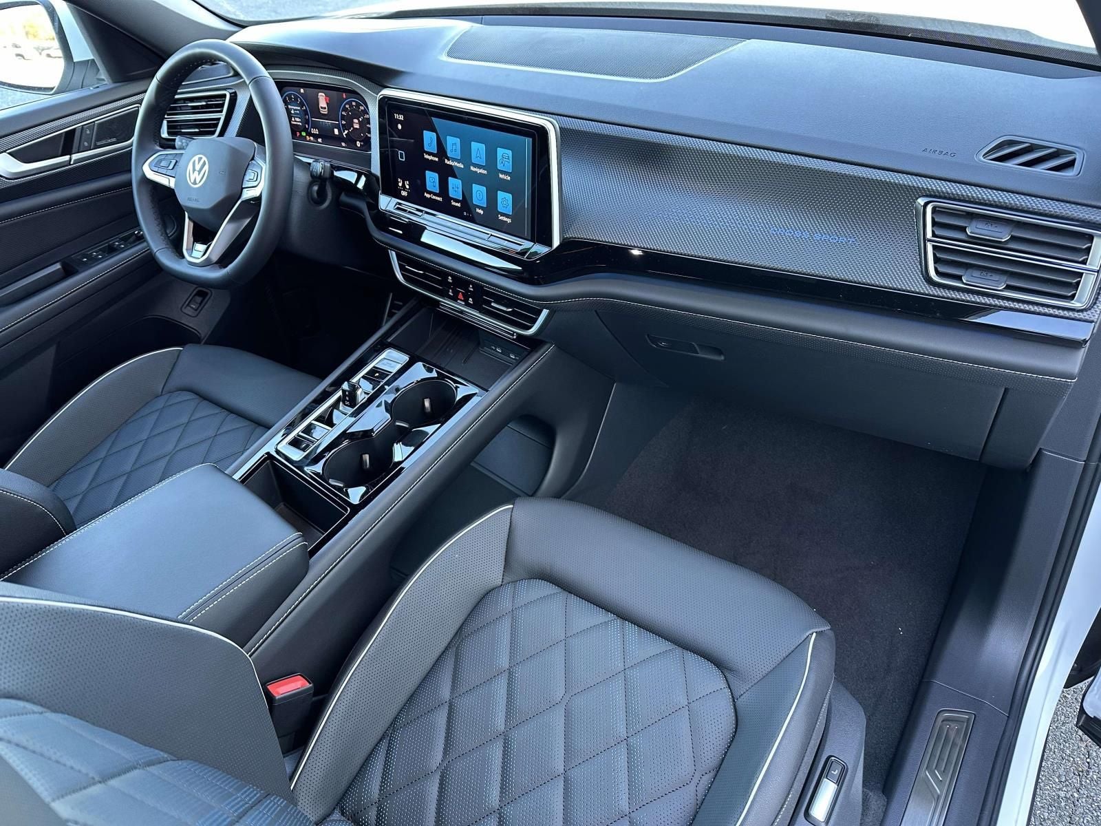 2026 Volkswagen Atlas Cross Sport 2.0T SEL Premium R-Line