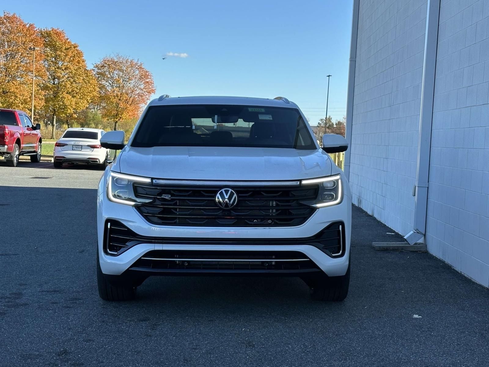 2026 Volkswagen Atlas Cross Sport 2.0T SEL Premium R-Line