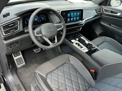2025 Volkswagen Atlas Cross Sport 2.0T SEL Premium R-Line
