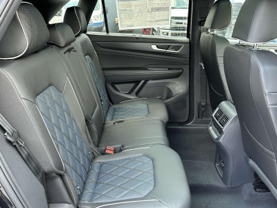 2025 Volkswagen Atlas Cross Sport 2.0T SEL Premium R-Line