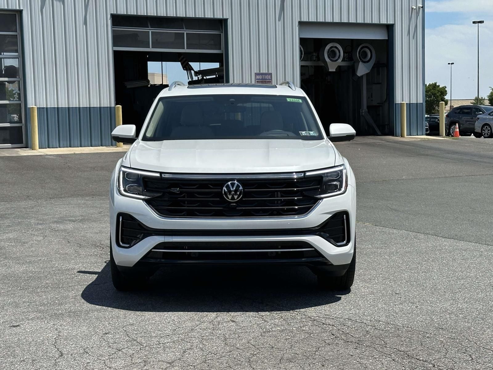 2026 Volkswagen Atlas 2.0T SEL Premium R-Line