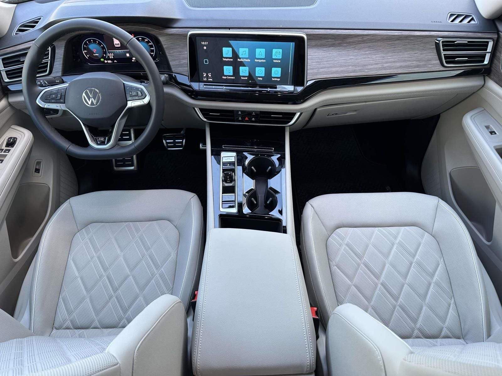 2026 Volkswagen Atlas 2.0T SEL Premium R-Line