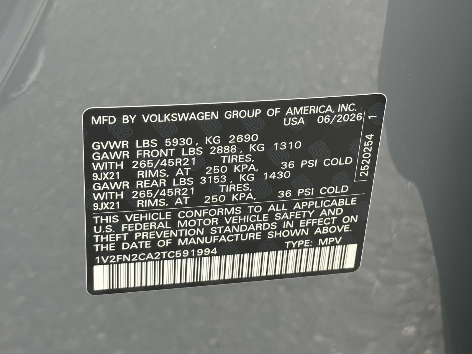 2026 Volkswagen Atlas 2.0T SEL Premium R-Line