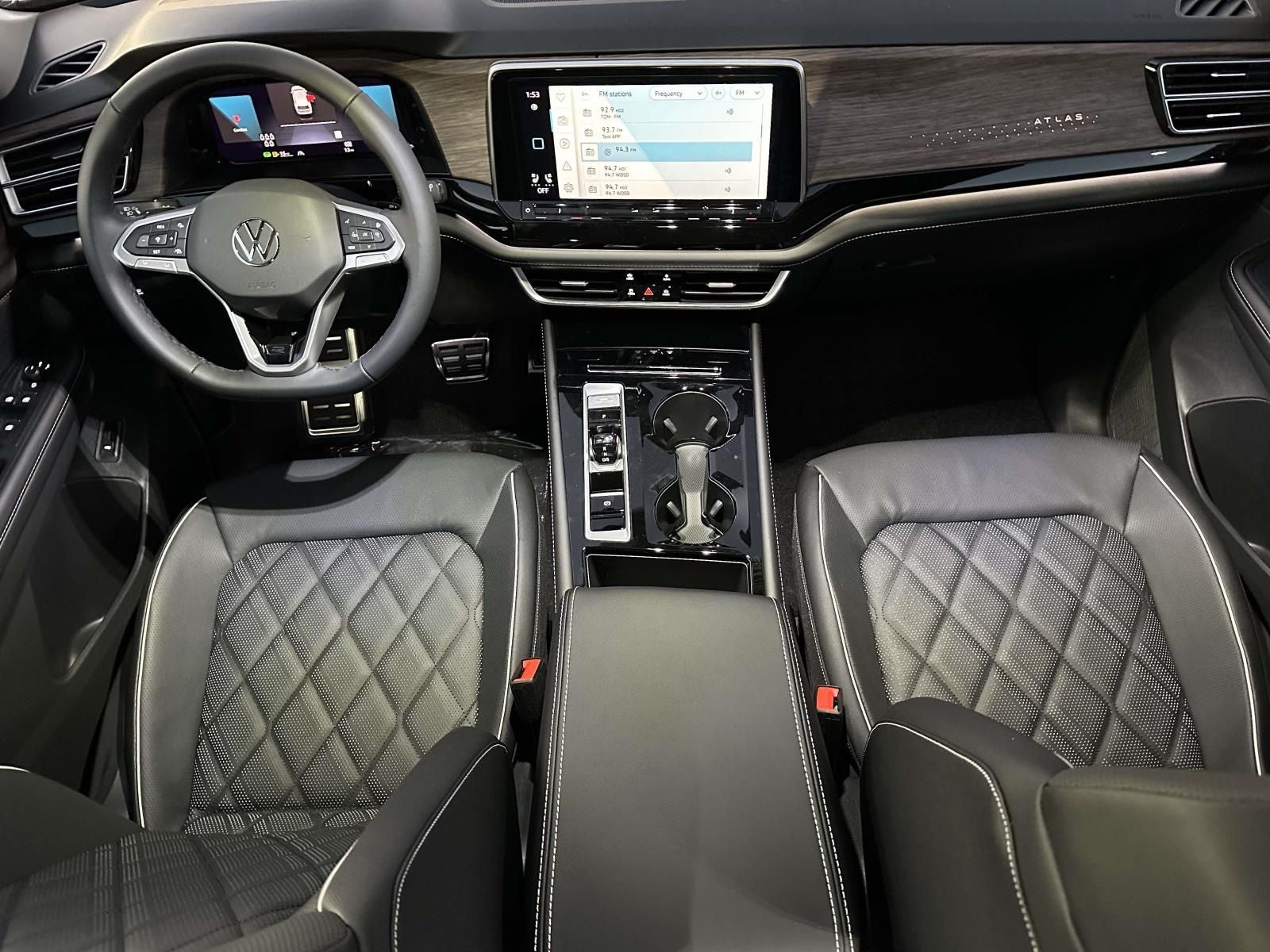 2026 Volkswagen Atlas 2.0T SEL Premium R-Line