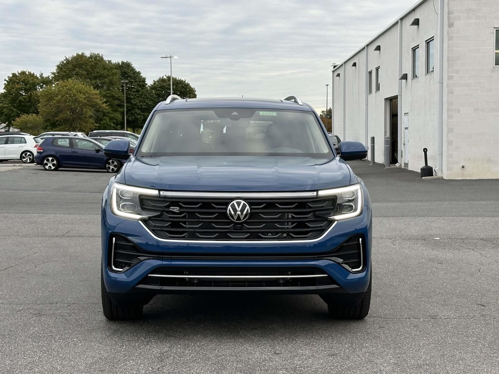 2026 Volkswagen Atlas 2.0T SEL Premium R-Line