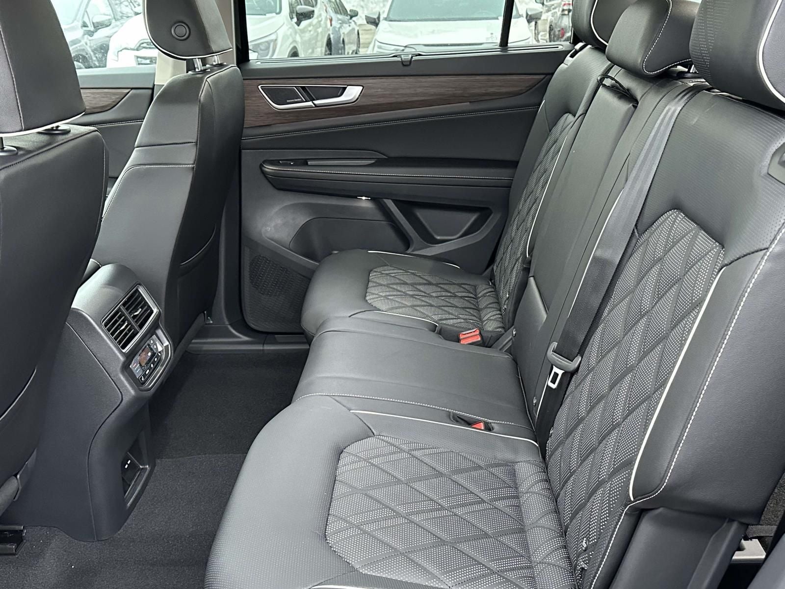 2026 Volkswagen Atlas 2.0T SEL Premium R-Line