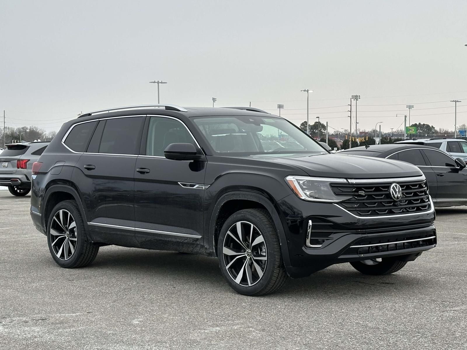 2026 Volkswagen Atlas 2.0T SEL Premium R-Line