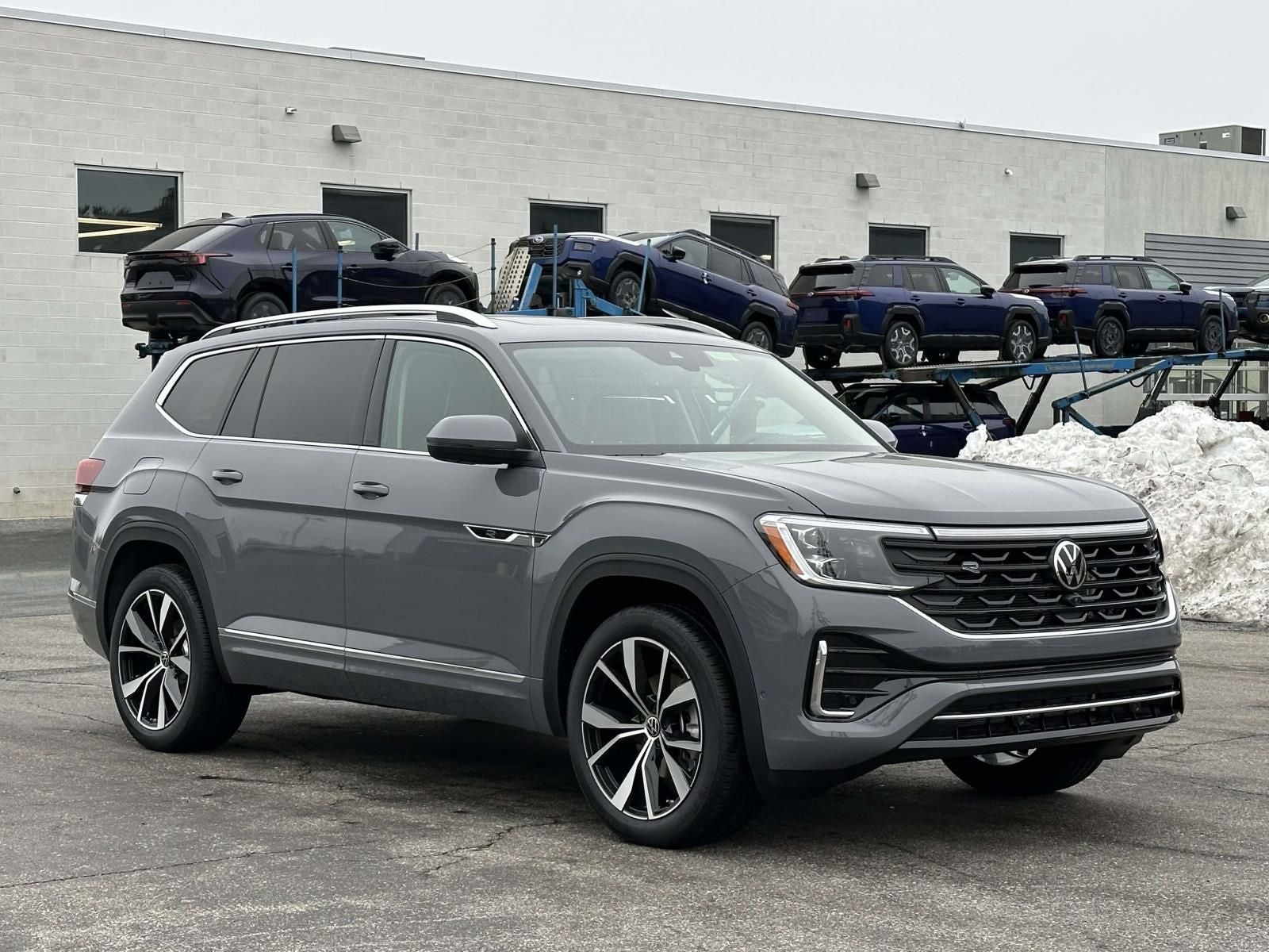 2026 Volkswagen Atlas 2.0T SEL Premium R-Line