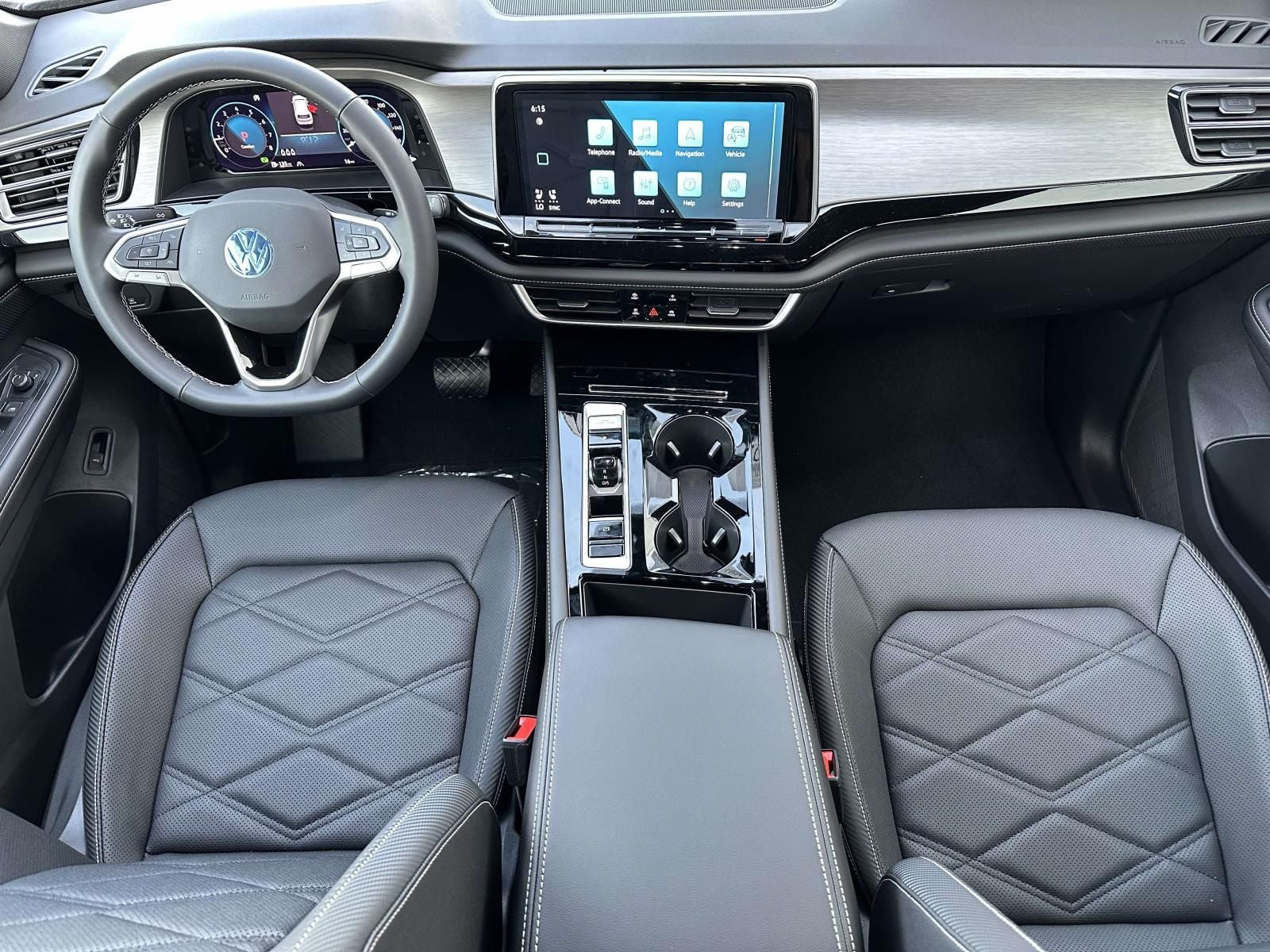 2026 Volkswagen Atlas Cross Sport 2.0T SE w/Technology