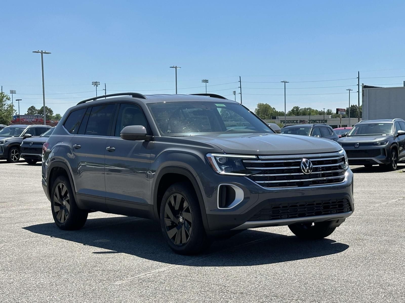 2026 Volkswagen Atlas 2.0T SE w/Technology