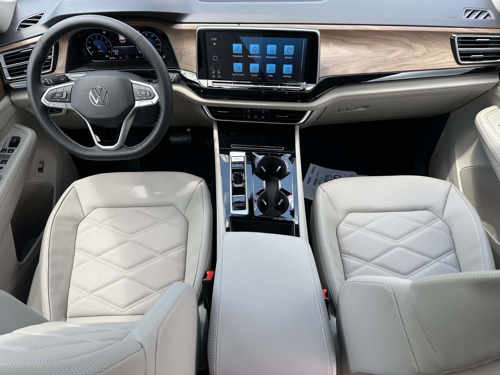 2026 Volkswagen Atlas 2.0T SE w/Technology
