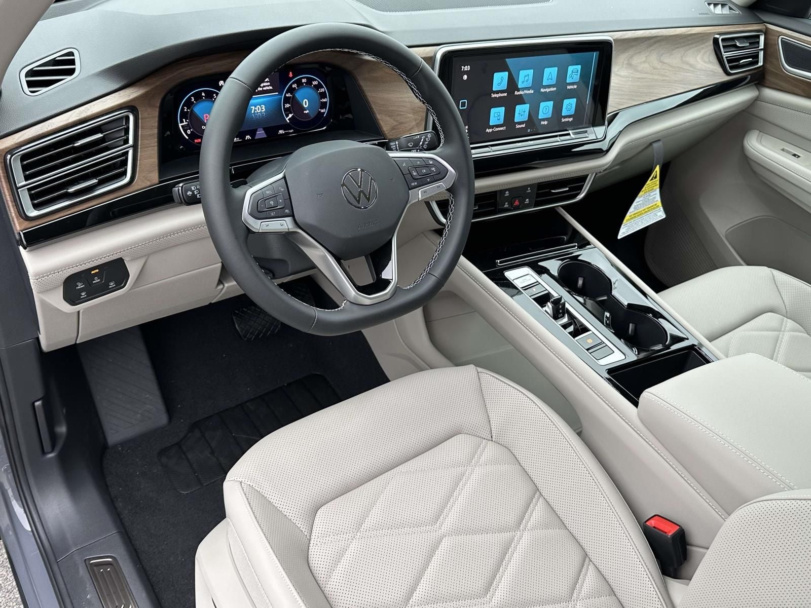 2026 Volkswagen Atlas 2.0T SE w/Technology