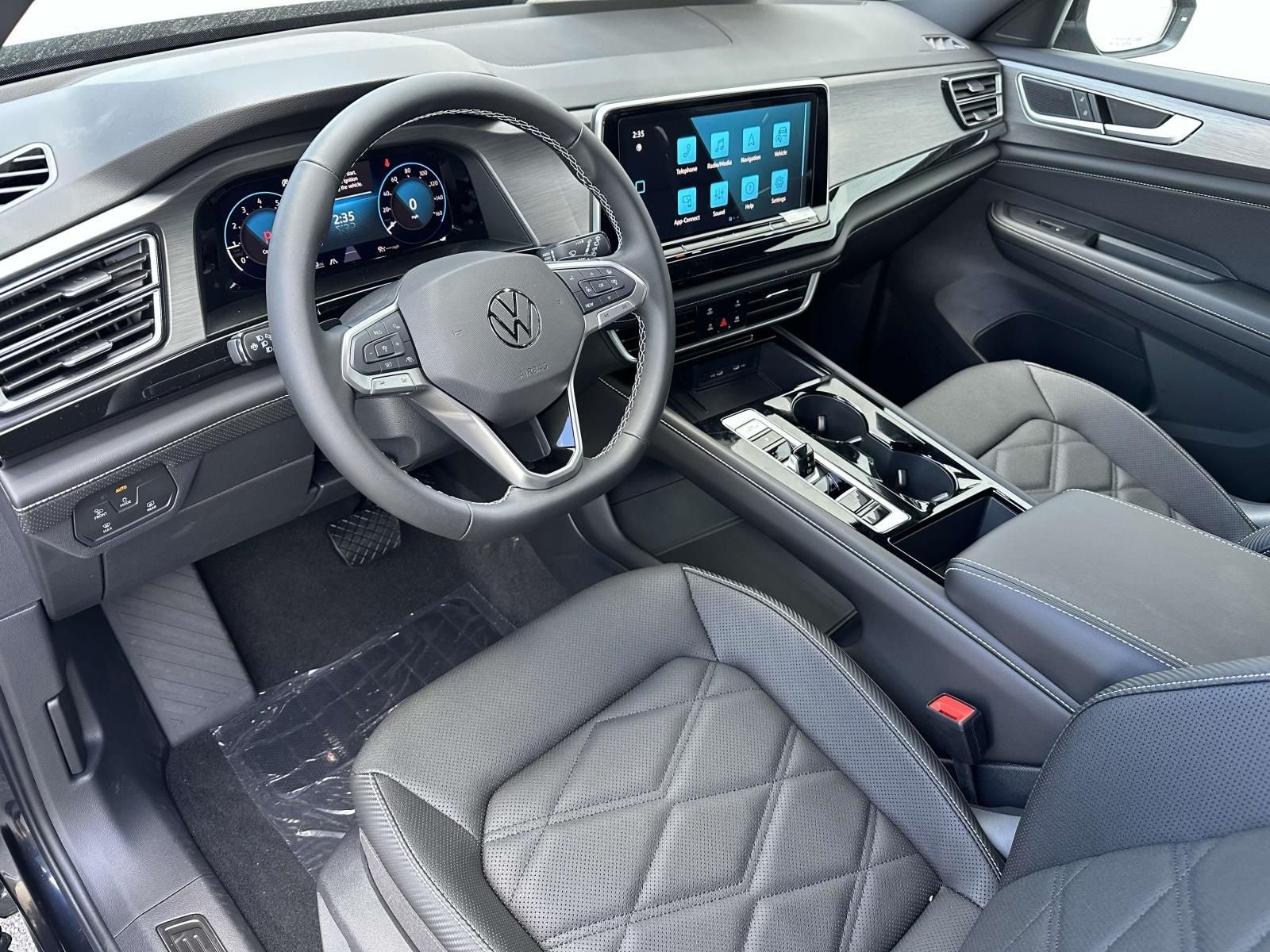 2026 Volkswagen Atlas Cross Sport 2.0T SE w/Technology