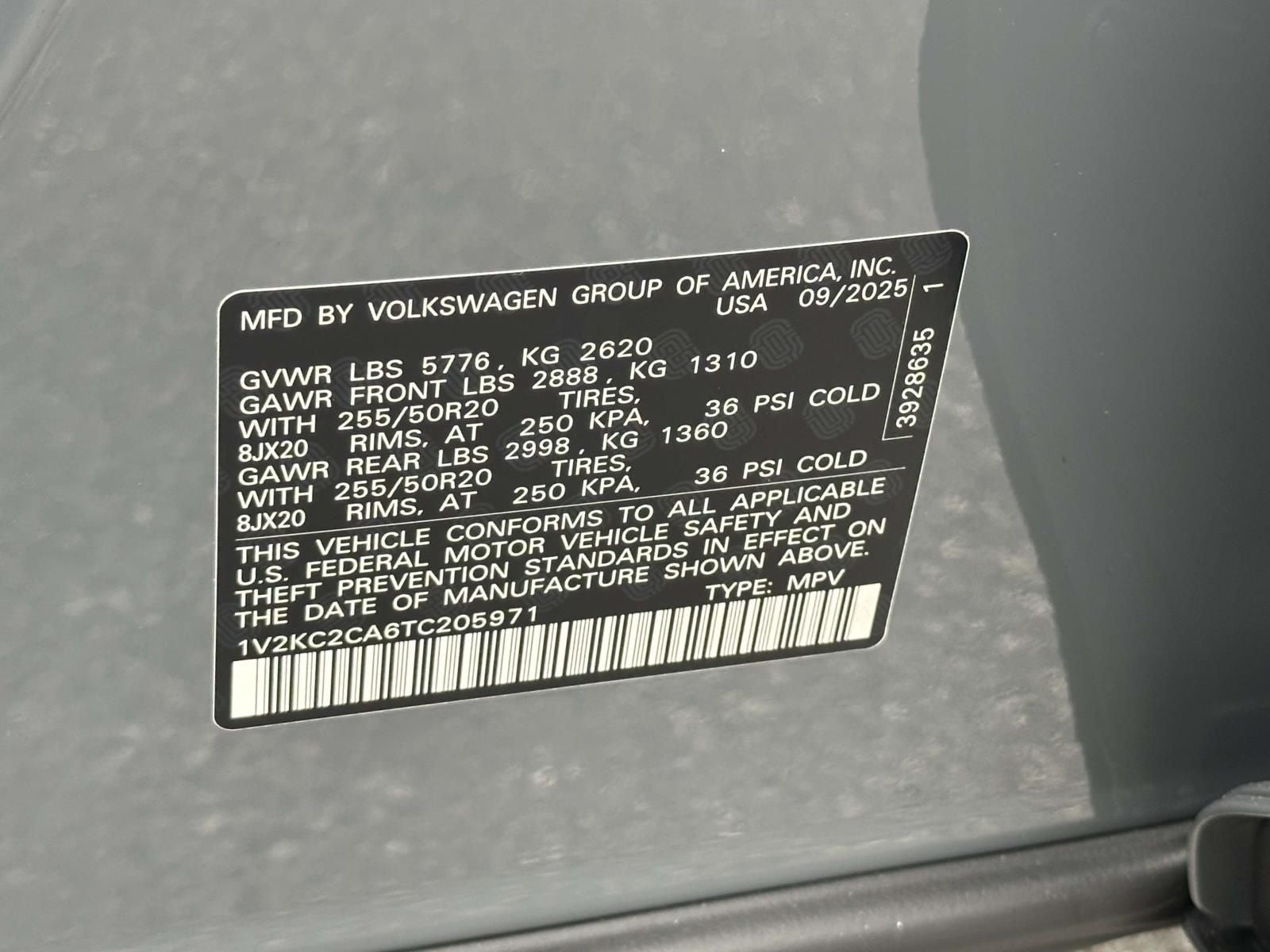 2026 Volkswagen Atlas Cross Sport 2.0T SE w/Technology