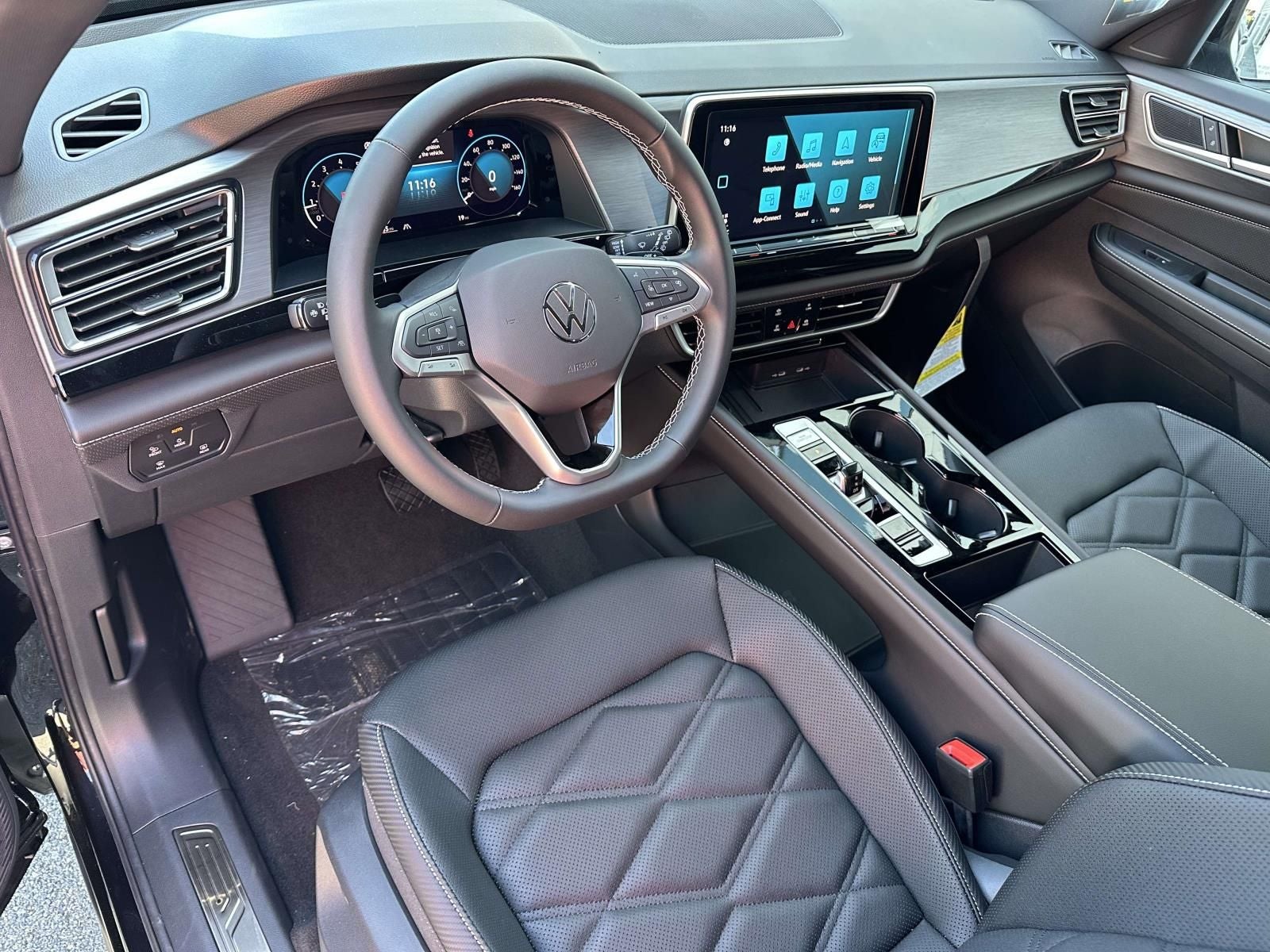 2026 Volkswagen Atlas Cross Sport 2.0T SE w/Technology