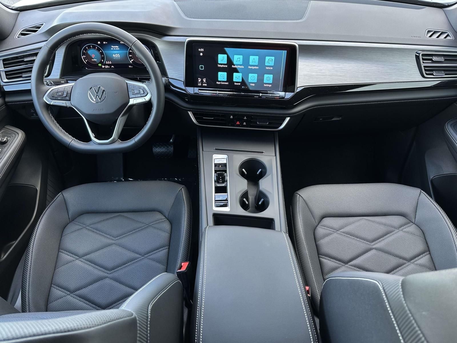 2026 Volkswagen Atlas Cross Sport 2.0T SE