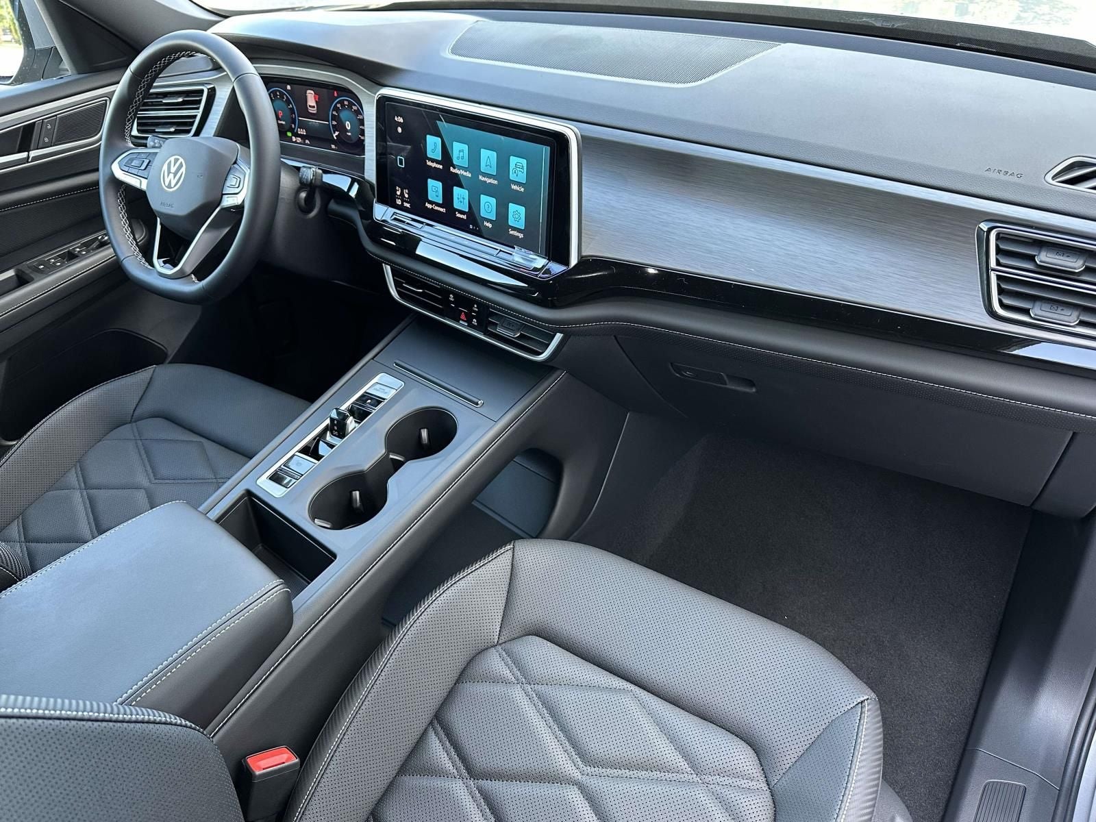 2026 Volkswagen Atlas Cross Sport 2.0T SE