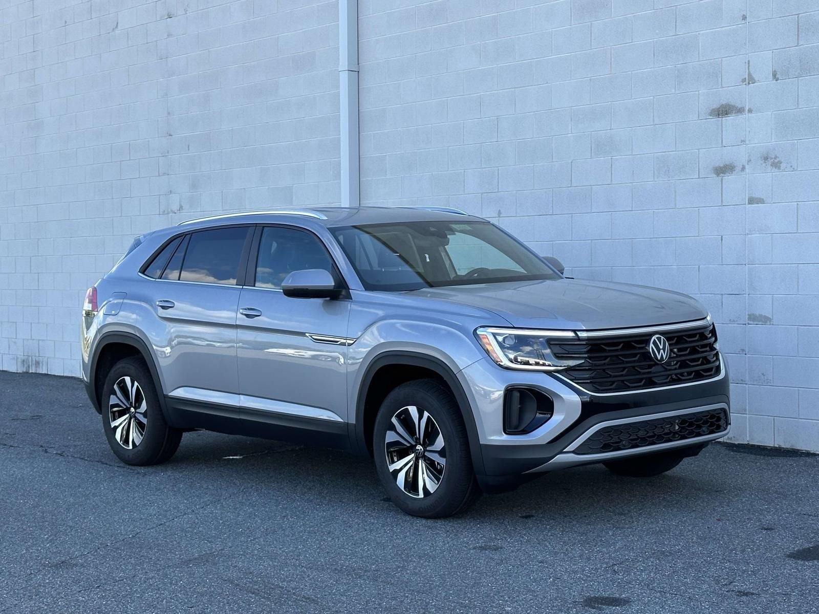 2026 Volkswagen Atlas Cross Sport 2.0T SE