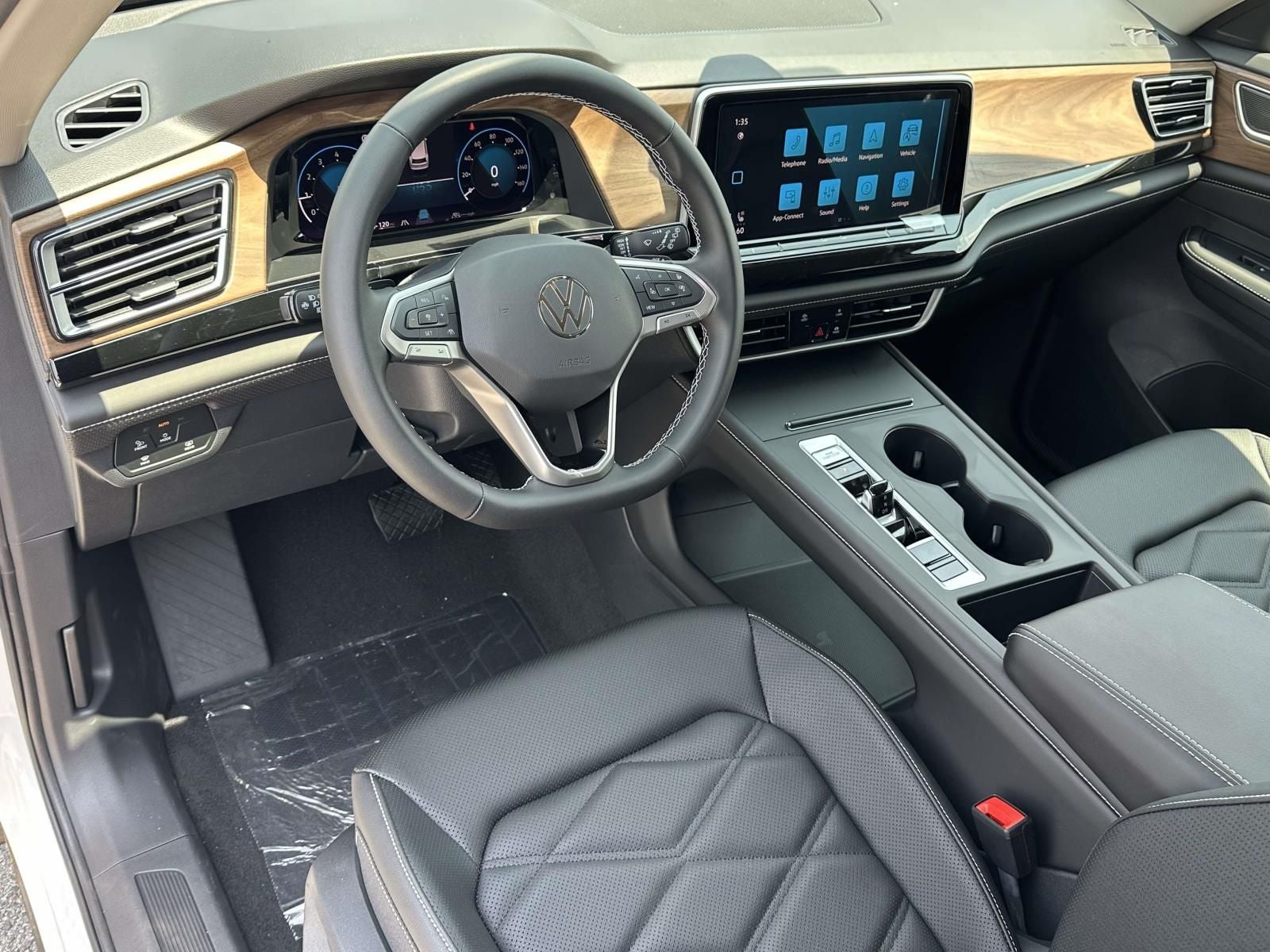 2026 Volkswagen Atlas 2.0T SE