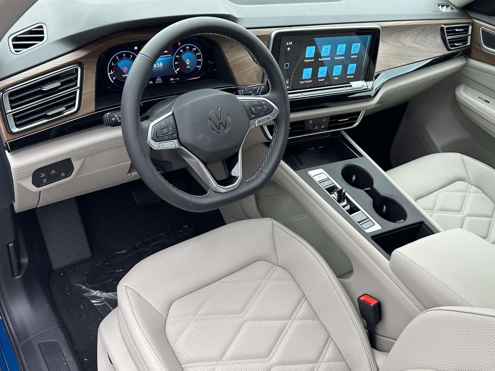 2026 Volkswagen Atlas 2.0T SE