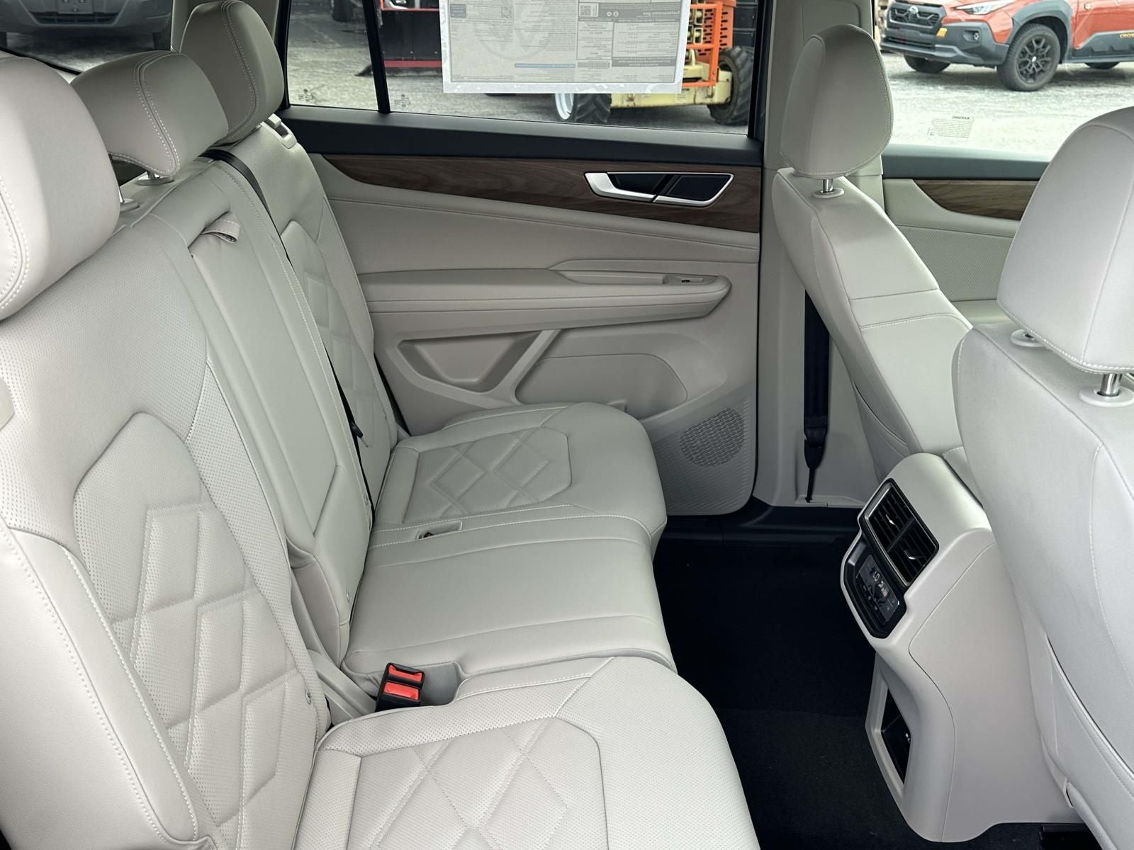2026 Volkswagen Atlas 2.0T SE