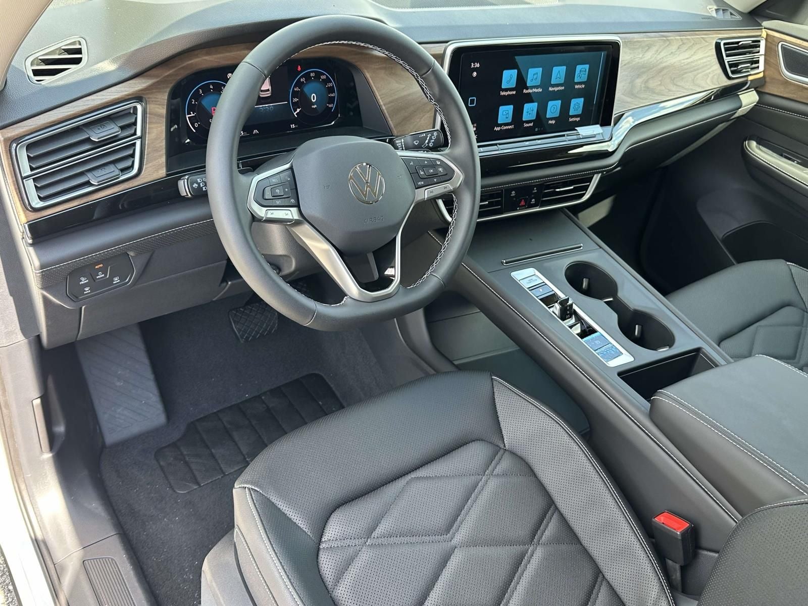 2026 Volkswagen Atlas 2.0T SE