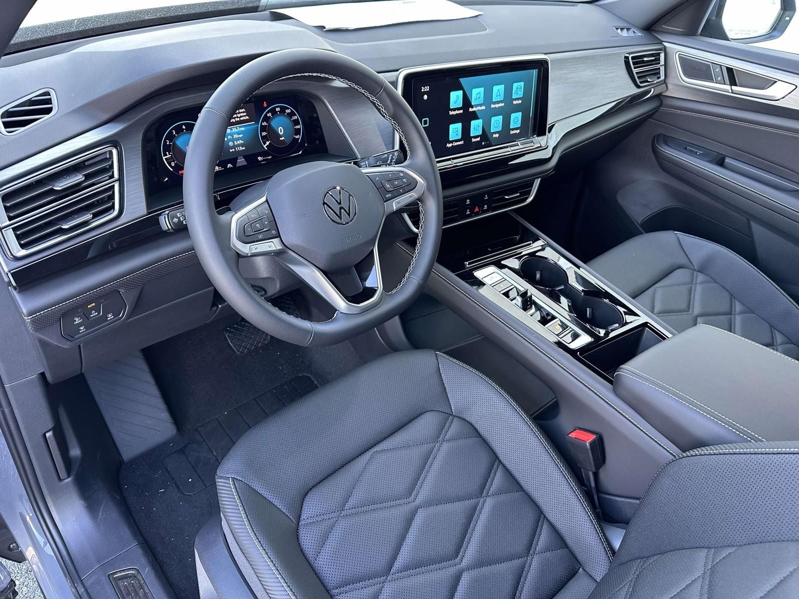 2026 Volkswagen Atlas Cross Sport 2.0T SE w/Technology