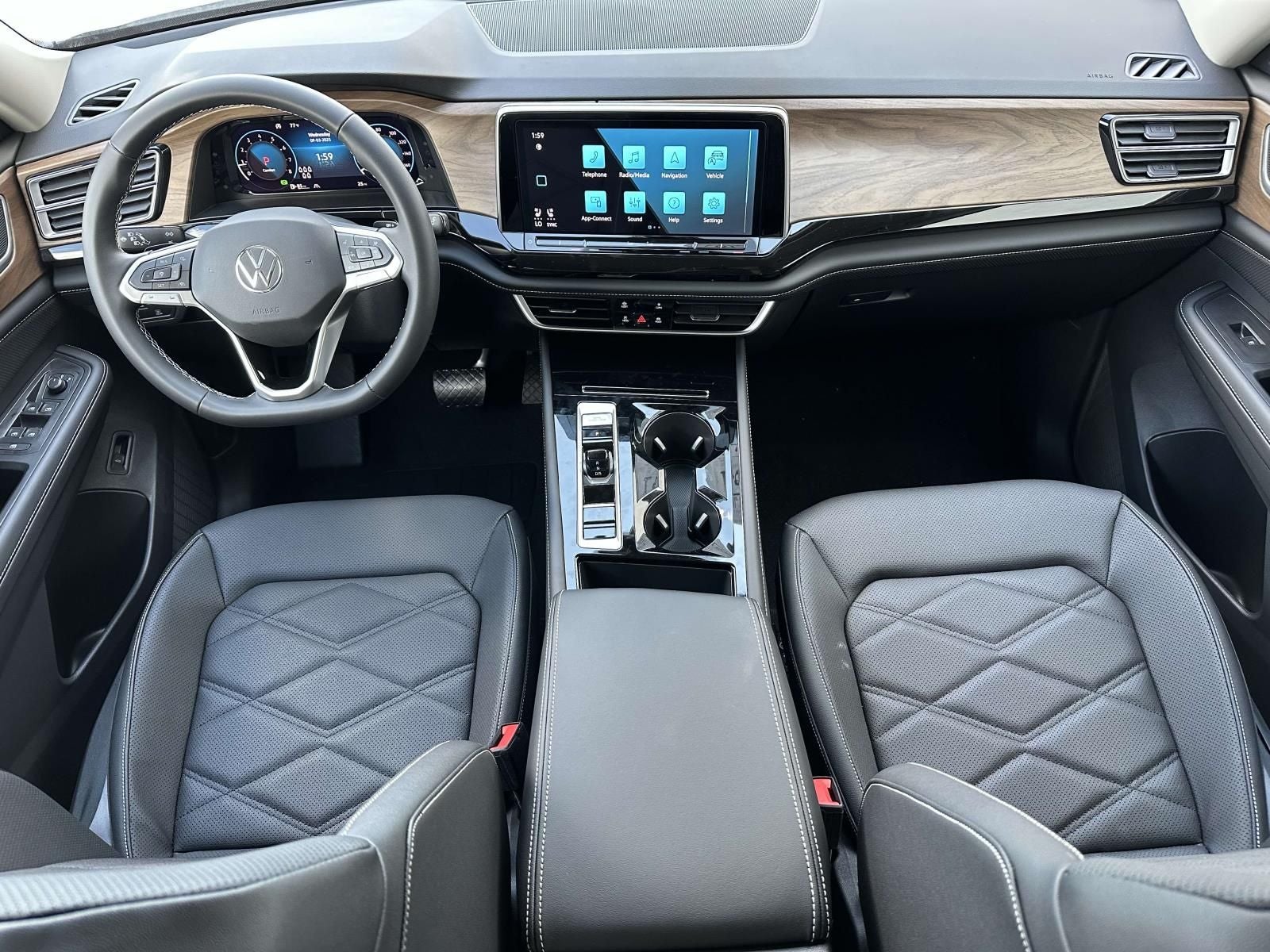 2026 Volkswagen Atlas 2.0T SE w/Technology