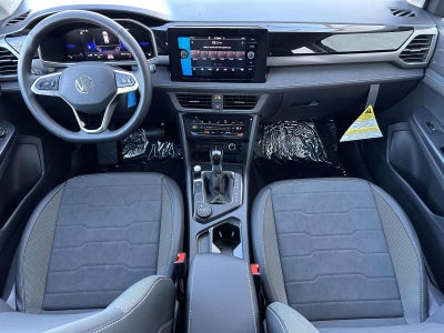 2026 Volkswagen Taos 1.5T SE Black