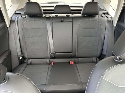 2026 Volkswagen Taos 1.5T SE Black
