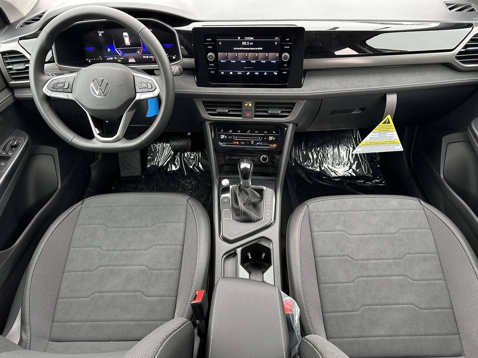 2026 Volkswagen Taos 1.5T SE Black