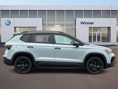 2026 Volkswagen Taos 1.5T SE Black