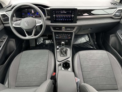 2026 Volkswagen Taos 1.5T SE Black