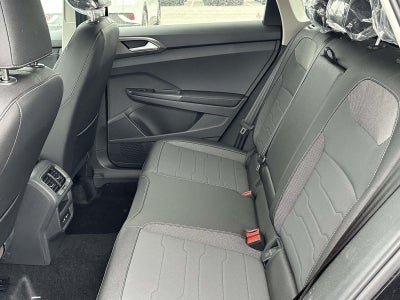 2026 Volkswagen Taos 1.5T SE Black